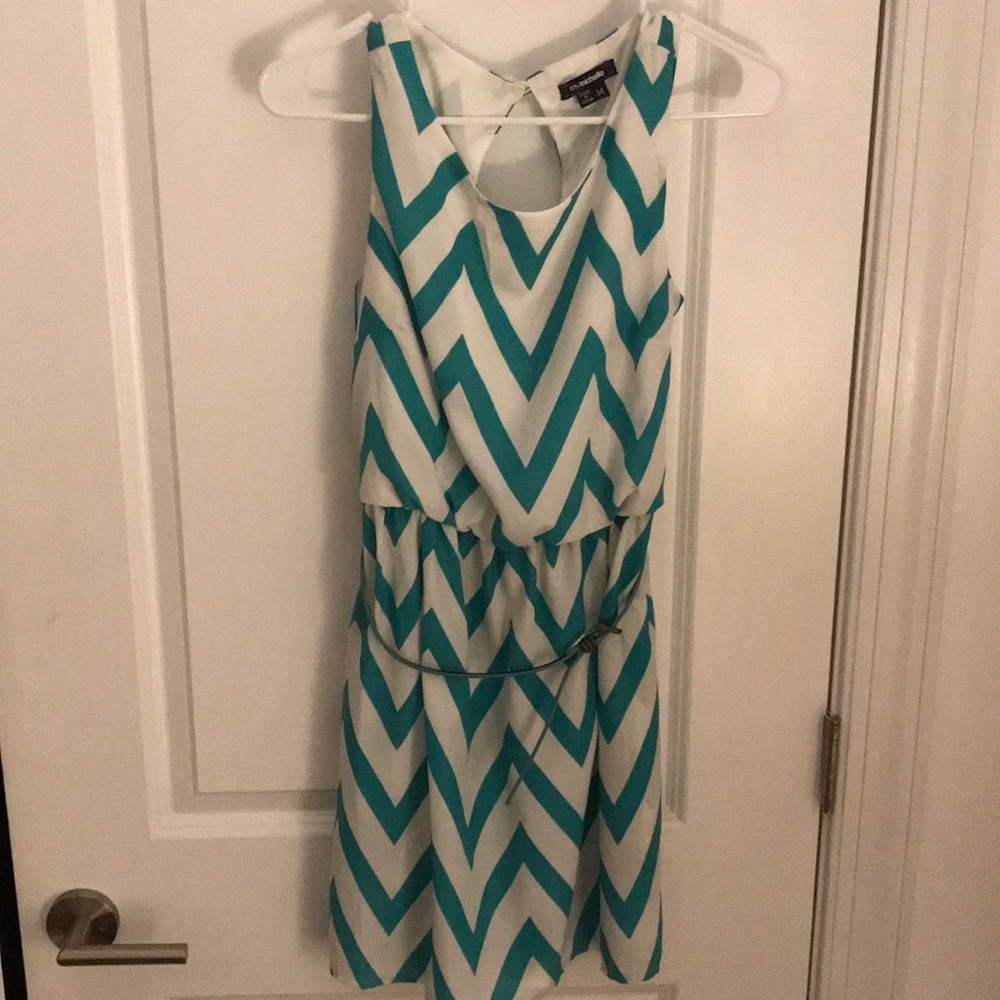 Dress ! - Picture 2 of 3